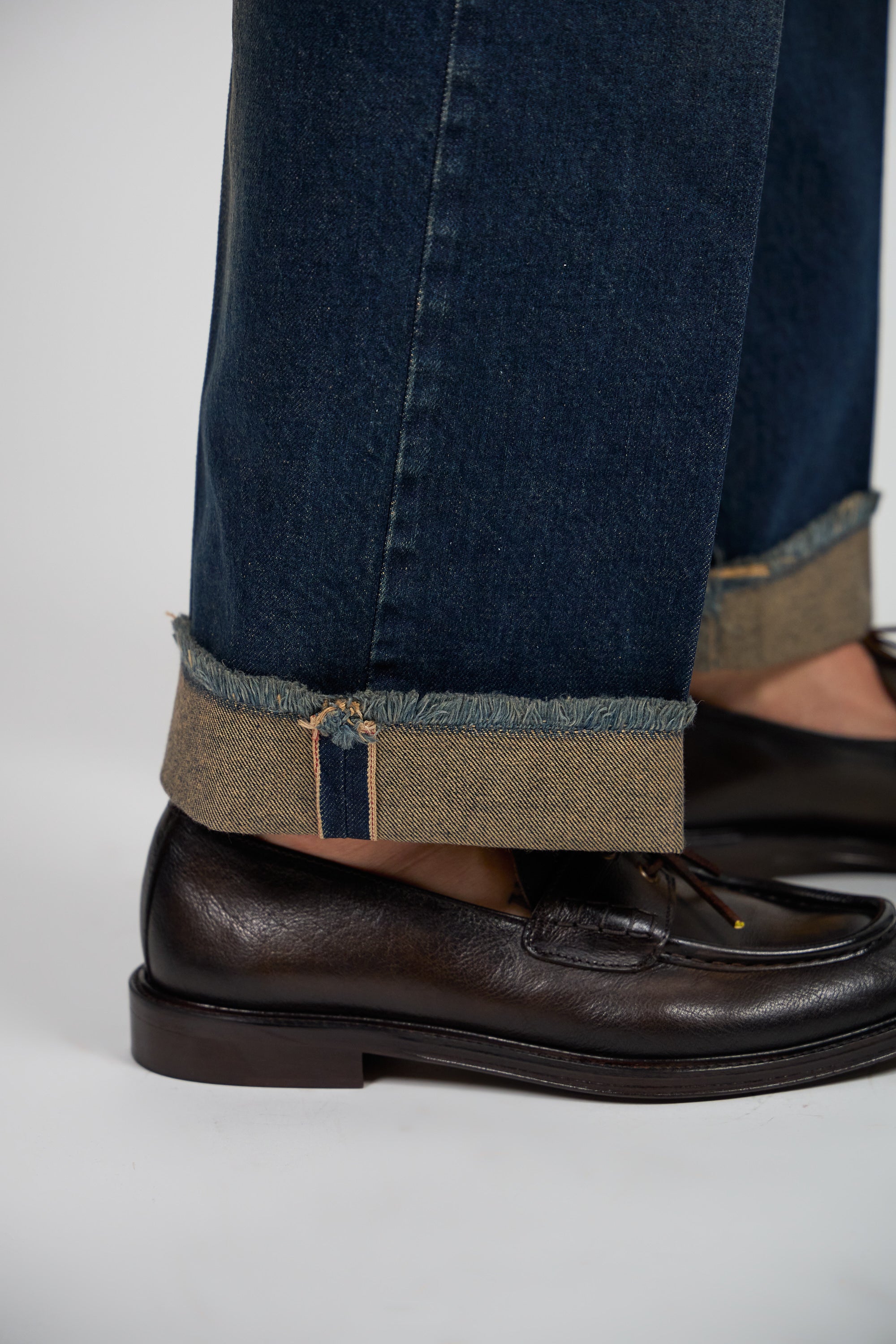 Jeans ROGO Cimosato - Straight Fit Lavaggio Sabbiato Indaco