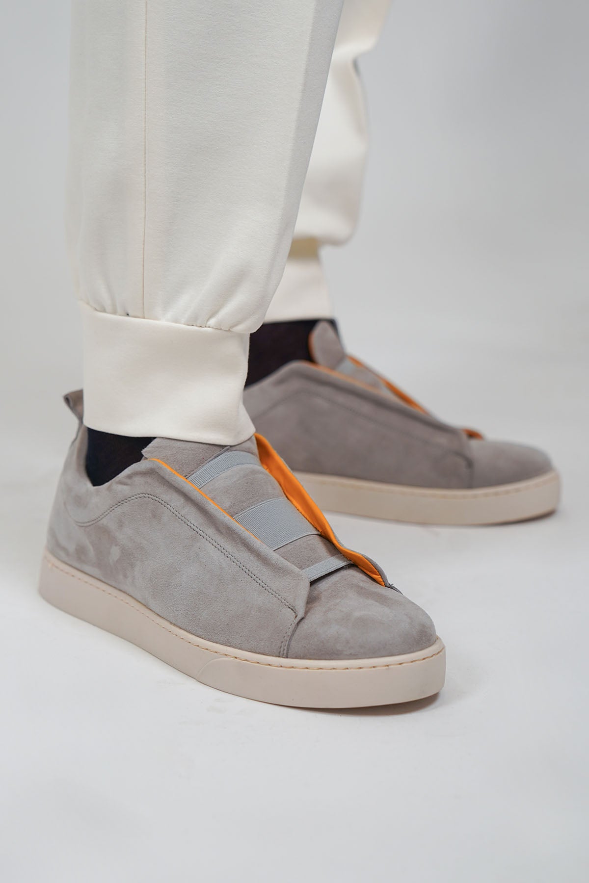 Sneakers 3 ELASTICI Camoscio Grigio Fondo Ambra